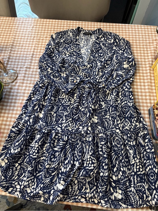 Rachel Zoe Dresses & Skirts - Rachel Zoe Navy and White Floral Wrap-Style Maxi Dress